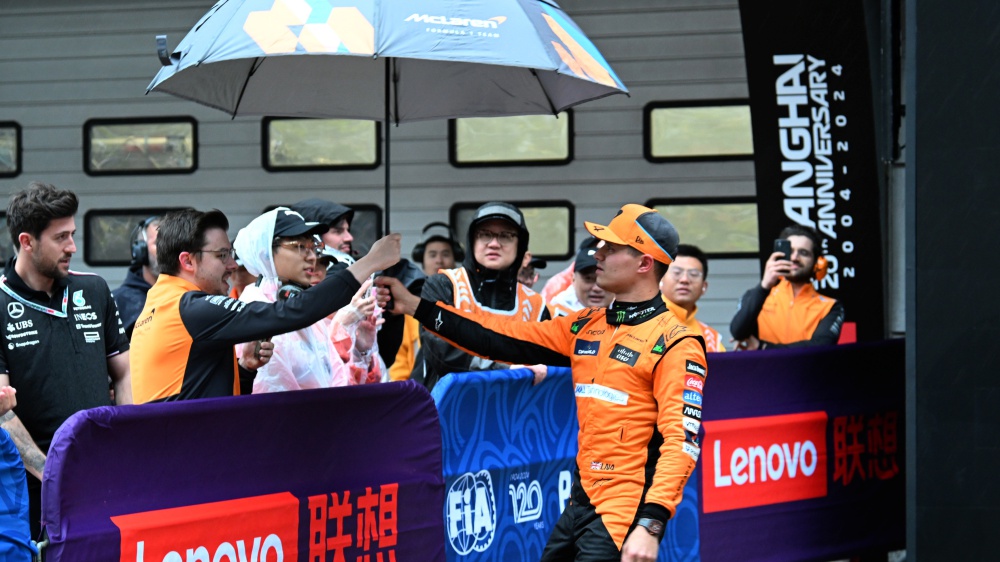 Formula 1, Norris su Mc Laren in pole nella Gara Sprint in Cina, la corsa breve è in programma domani alle 5
