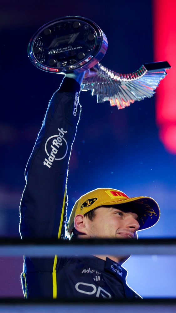 Formula 1, squalifica le McLaren a Las Vegas, Verstappen torna in corsa per il Mondiale