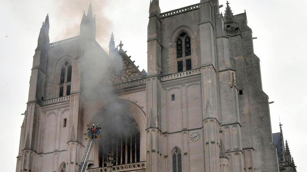 Francia, lo Stato finanzierà il restauro della cattedrale di Nantes