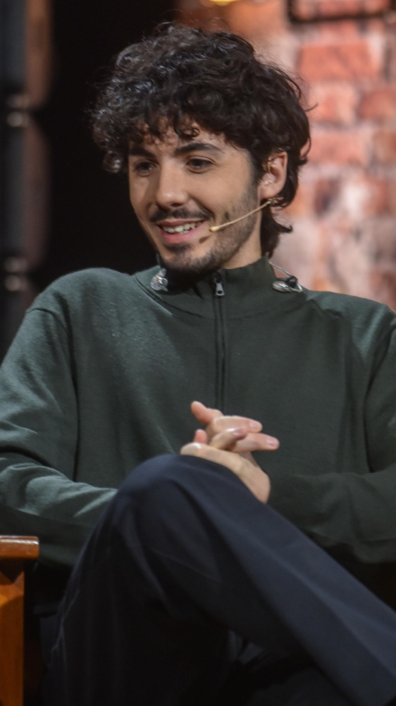 Fulminacci a Saremo con "Stupida sfortuna": il significato e il testo della canzone in gara al Festival