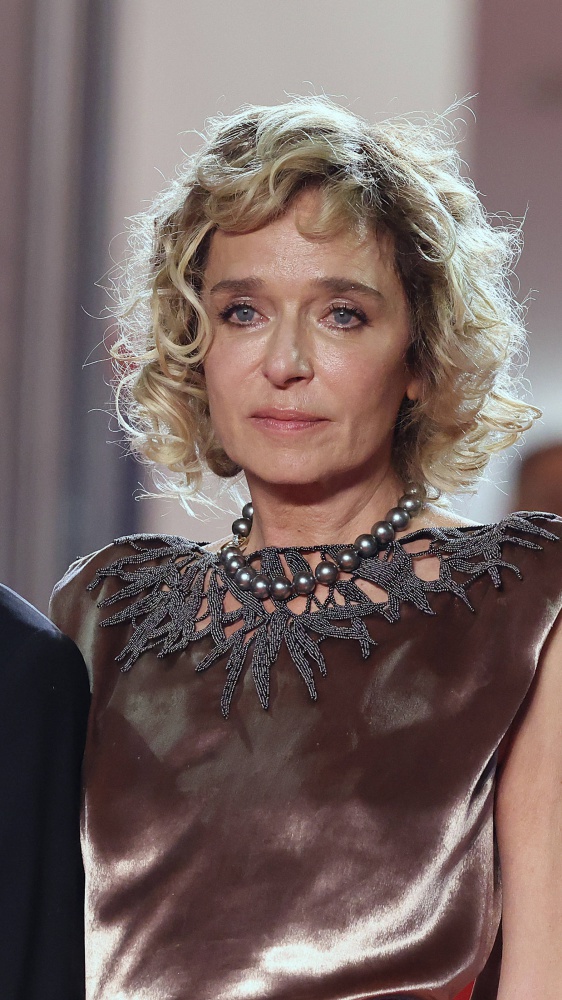 Fuori di Mario Martone: trama, cast e recensione del film in concorso al Festival di Cannes 2025