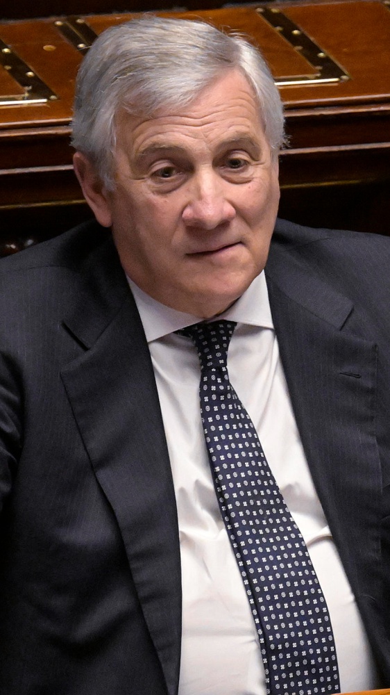 Gaza, Tajani in Parlamento  a muso duro contro l’opposizione: “Noi non scodinzoliamo dietro Trump e dietro nessuno”