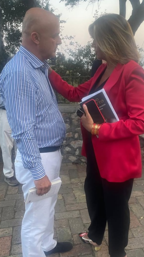 Gianluigi Nuzzi verso Pomeriggio Cinque al posto di Myrta Merlino, la foto dell'incontro