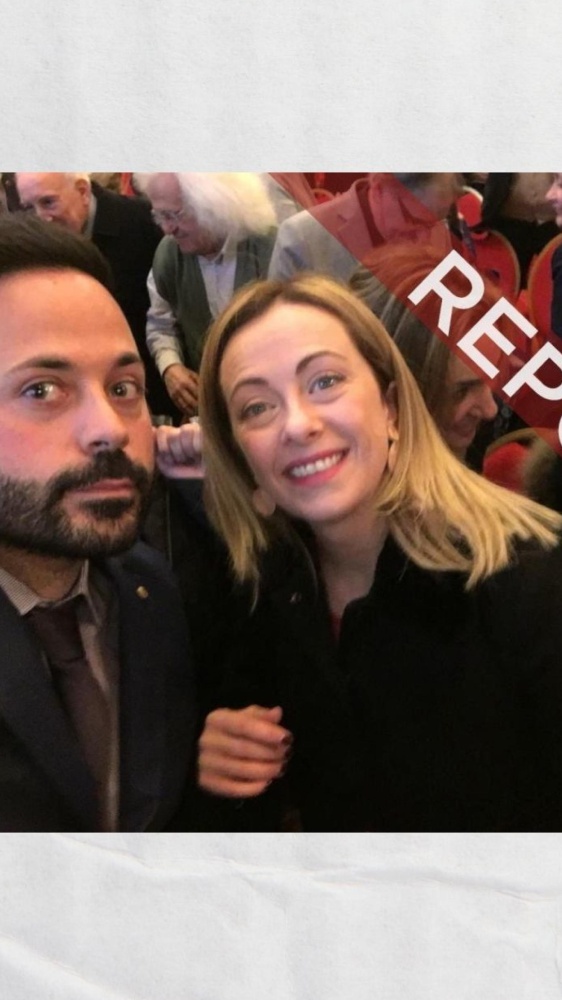 Giorgia Meloni: io sempre contro le mafie, così reagisce alla pubblicazione di una foto con un camorrista