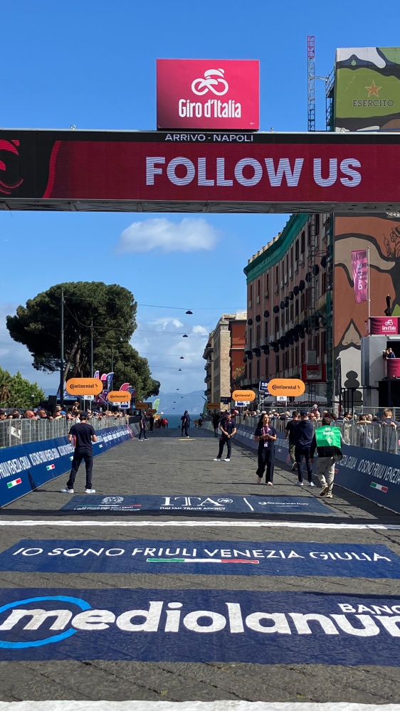 GIRO, A NAPOLI LA PRIMA VITTORIA ITALIANA: VINCE DAVIDE BALLERINI