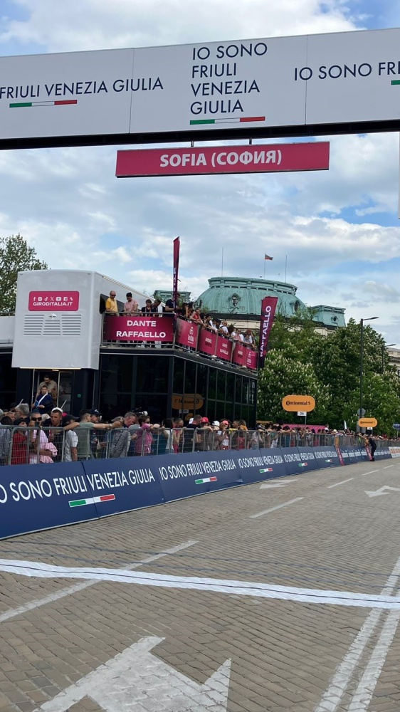 GIRO, A SOFIA ALTRA VITTORIA DEL FRANCESE MAGNIER, MILAN BEFFATO