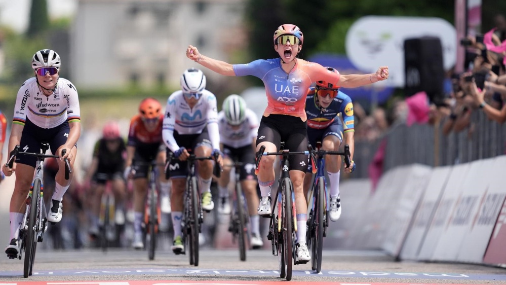 Giro d'Italia Women, vittoria in volata di Chiara Consonni, in maglia rosa resta Elisa Longo Borghini