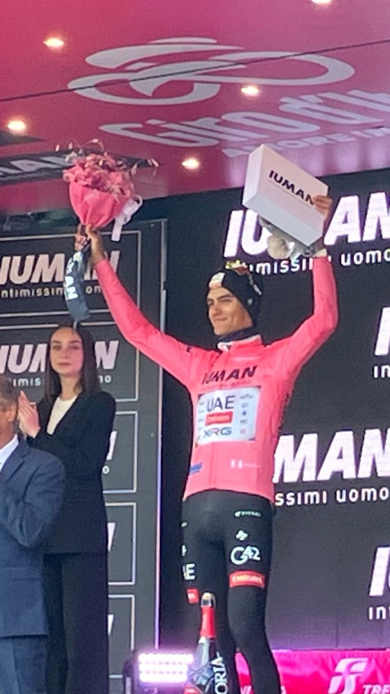 Giro d’Italia, a Nova Gorica vince Asgreen, gruppo falcidiato da una caduta