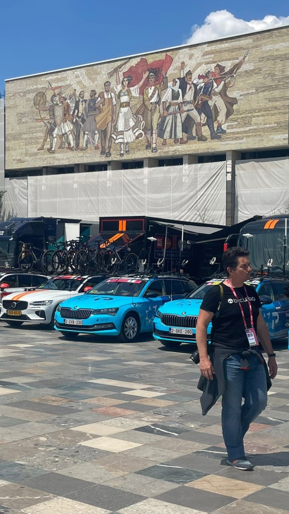 Giro d’Italia: crono a Tirana, città di contraddizioni che guarda al futuro