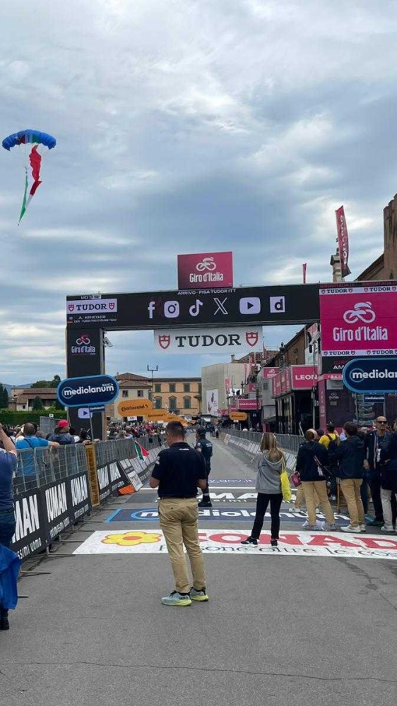 Giro d’Italia, la tappa tra Lucca e Pisa: miscela pop tra bellezza classica e avanguardie