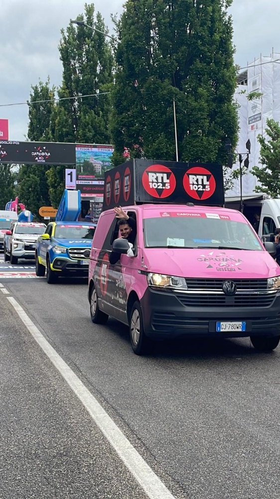 Giro d’Italia, oltre allo sport, anche panorami e divertimento