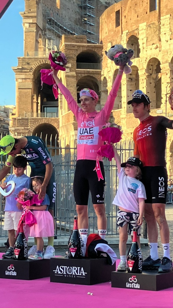 Giro d’Italia, Roma incorona Pogacar, a Merlier la volata di Roma