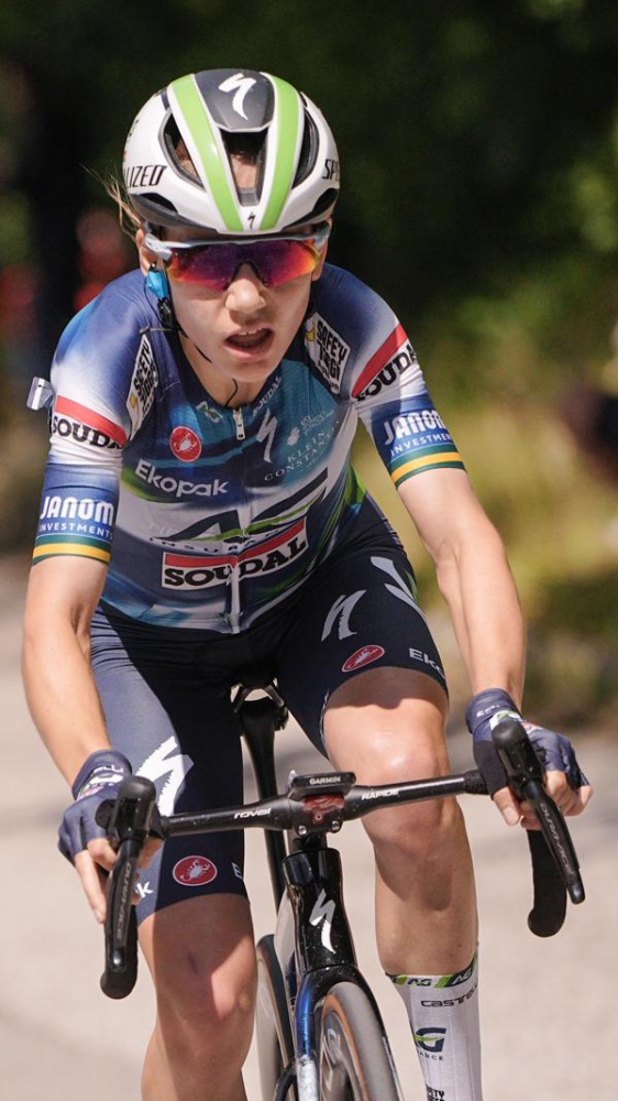 Giro d’Italia Women 2025, Gigante sorprende le rivali e conquista la quarta tappa. In rosa torna Reusser