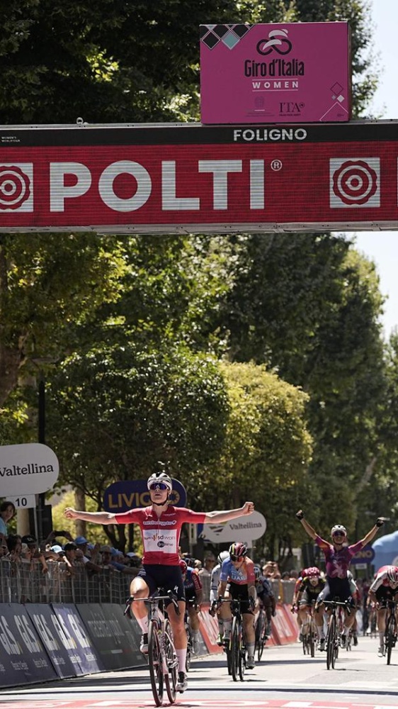 Giro d’Italia Women, Lotte Kopecky firma la quinta tappa, Longo Borghini si conferma in rosa