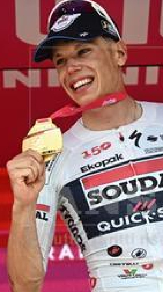 GIRO, ECCO LA TRIPLETTA DI PAUL MAGNIER, RE DELLE VOLATE