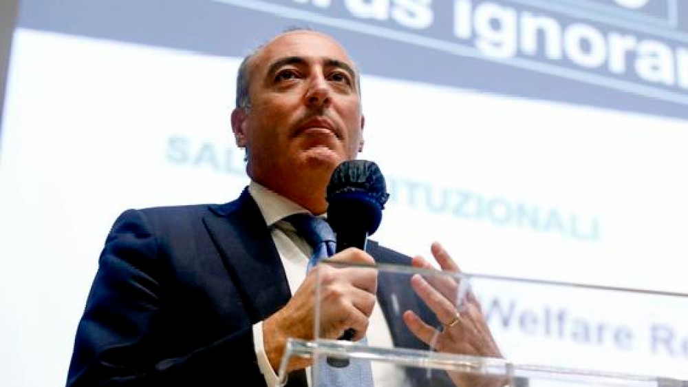 I dieci mesi sul filo del rasoio dell'ex assessore al Welfare della Lombardia, Giulio Gallera fuori dalla giunta