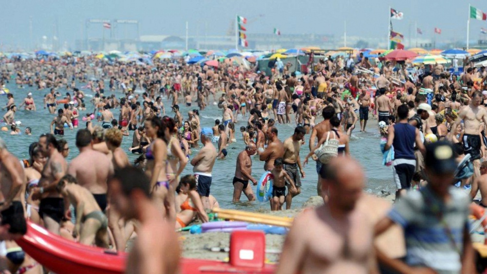 Gli italiani hanno voglia di viaggi e vacanze, sono 28 milioni i cittadini pronti a partire