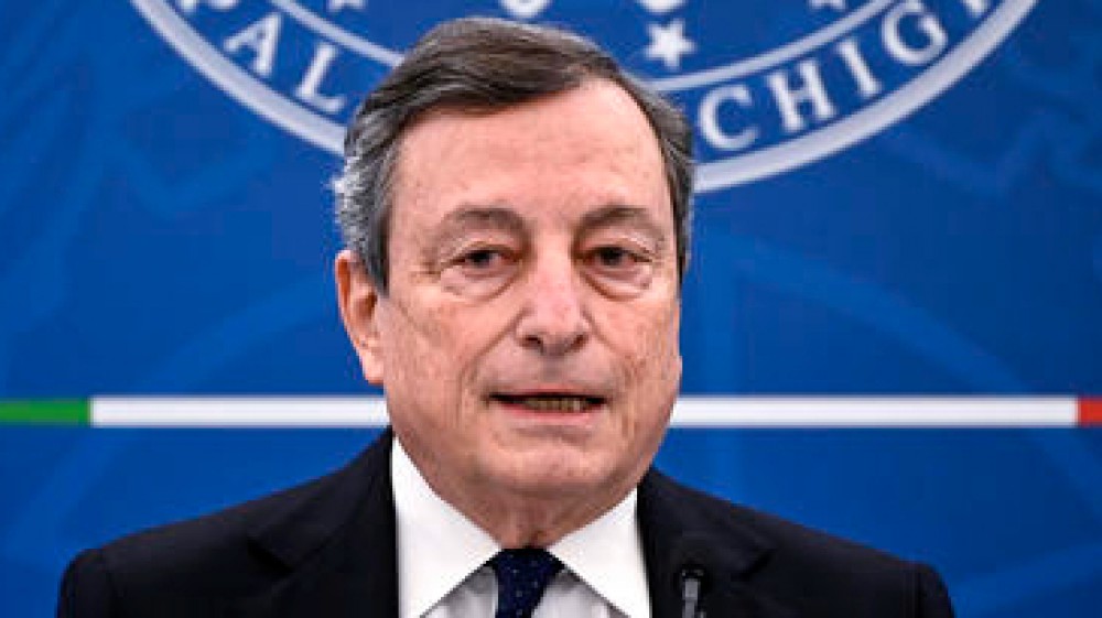 Governo, Draghi dice no al rimpasto e al grande centro, escludendo un suo impegno politico nel 2023