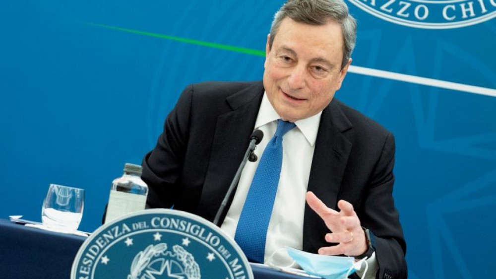 Governo, Draghi firma con Macron il Trattato del Quirinale, in Europa il dopo-Merkel è cominciato