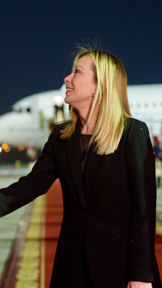 Governo, la premier Meloni chiarisce: “Il decreto sugli aiuti a Kiev si farà, e non è contro la pace”