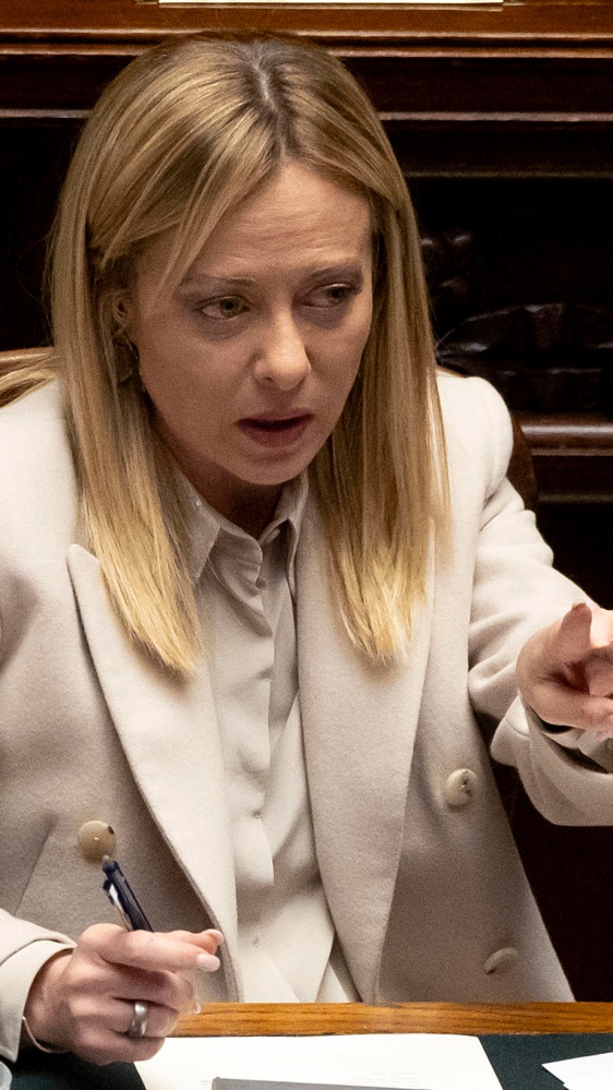 Governo, Meloni in Parlamento ribadisce: no ai soldati italiani in Ucraina. Ma rimane  il nodo degli asset russi