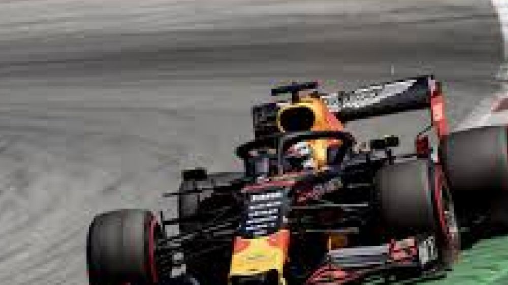 Gp del Messico Verstappen in pole, precede Leclerc e  Vettel, ma il pilota della Red Bull non rispetta la bandiera gialla