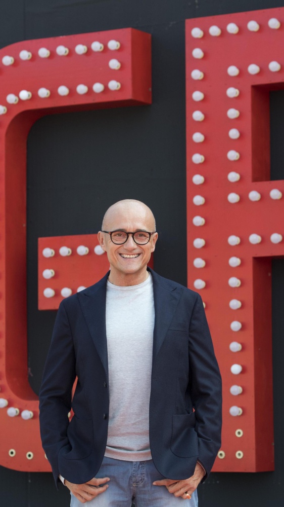 Grande Fratello salta per il caso Signorini-Corona? Mediaset frena: "Valutazioni ancora in corso"