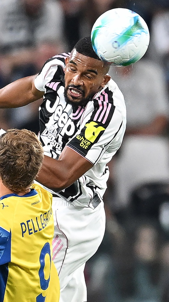 Guaio Bremer alla Juventus, il difensore deve essere di nuovo operato al ginocchio sinistro