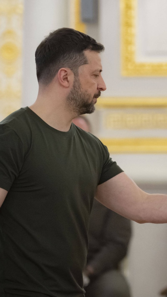 Guerra, dopo il no di Putin anche Zelensky non va ad Istanbul e attacca Mosca: “Non prende sul serio i negoziati”