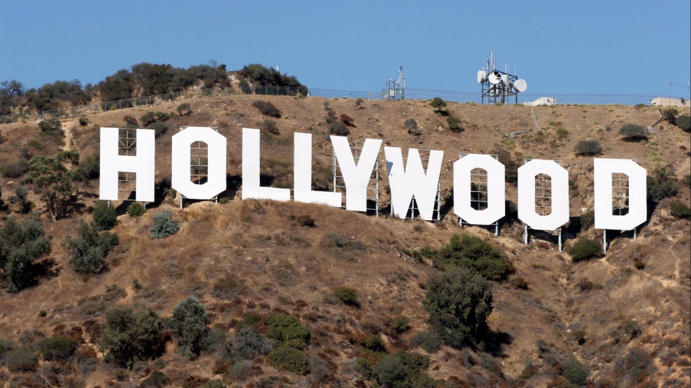 Hollywood, finisce lo sciopero che da sei mesi paralizza l'industria: trovato l'accordo tra attori e Studios