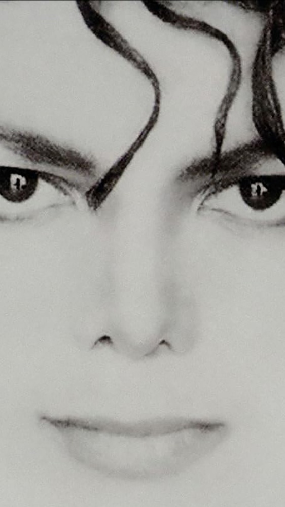 I libri più interessanti della settimana, tra “Come uccidono gli eredi”, “La dittatura dello smartphone”, “Michael Jackson Legend” e “Che succede a Baum?”