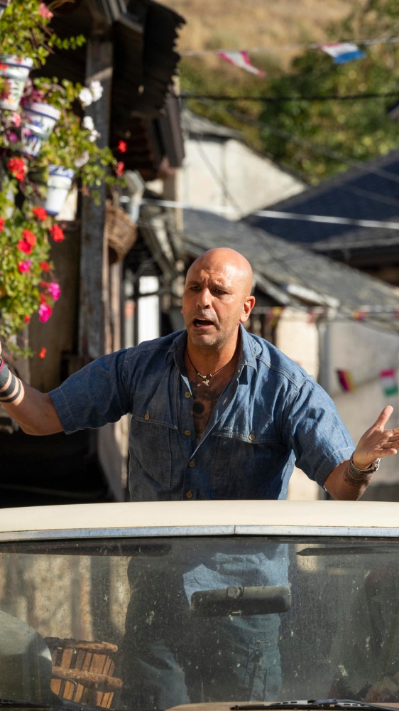 Il Buen Camino di Checco Zalone prosegue, il primato degli incassi di sempre  è  ormai a pochi passi