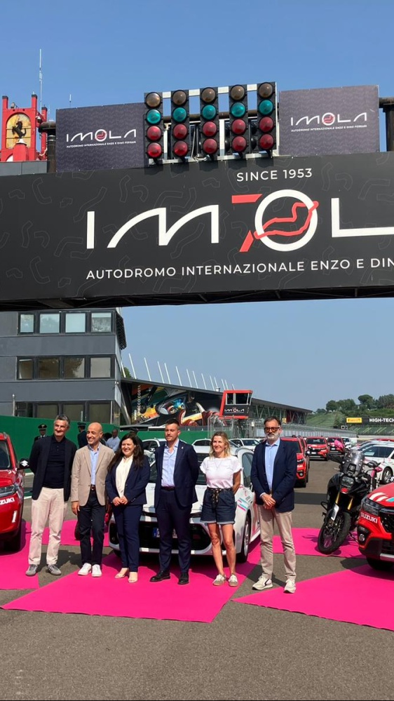 Il grande arrivo del Giro Women sarà all’autodromo di Imola, oggi la presentazione ufficiale