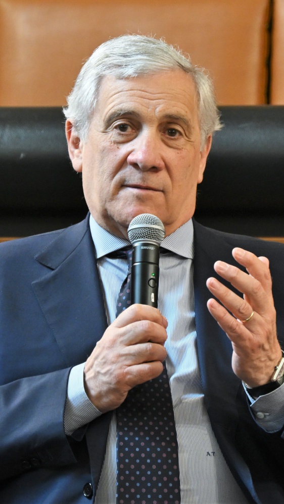 Il Ministro degli Esteri Antonio Tajani a RTL 102.5: “Sul terzo mandato c’è il rischio autoritarismo”