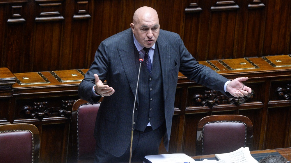 Il ministro Guido Crosetto ricoverato in ospedale per forti dolori al petto, sospetta pericardirte