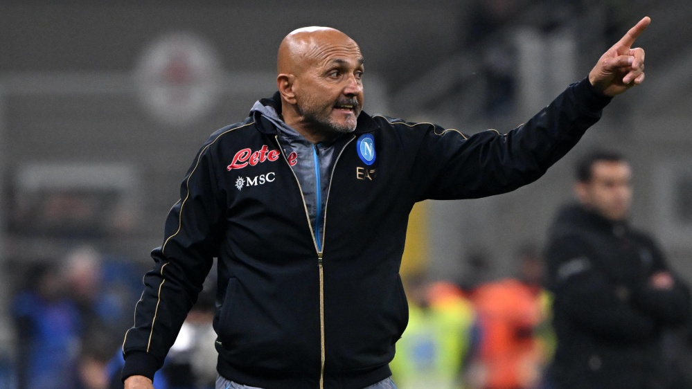 Il Napoli è campione d'inverno, la Juventus aggancia il Milan al secondo posto, Inter a - 10