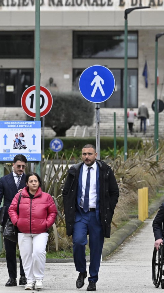 Il piccolo al Monaldi ad oggi ancora trapiantabile, domani  una nuova valutazione, appello della madre al Papa