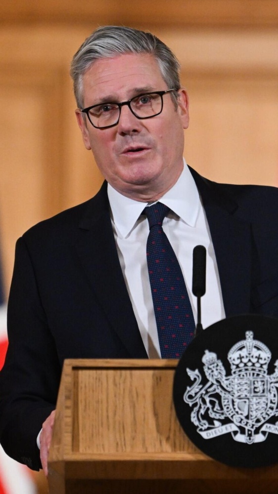 Il premier britannico  Starmer prepara la resa, le dimissioni questione di ore