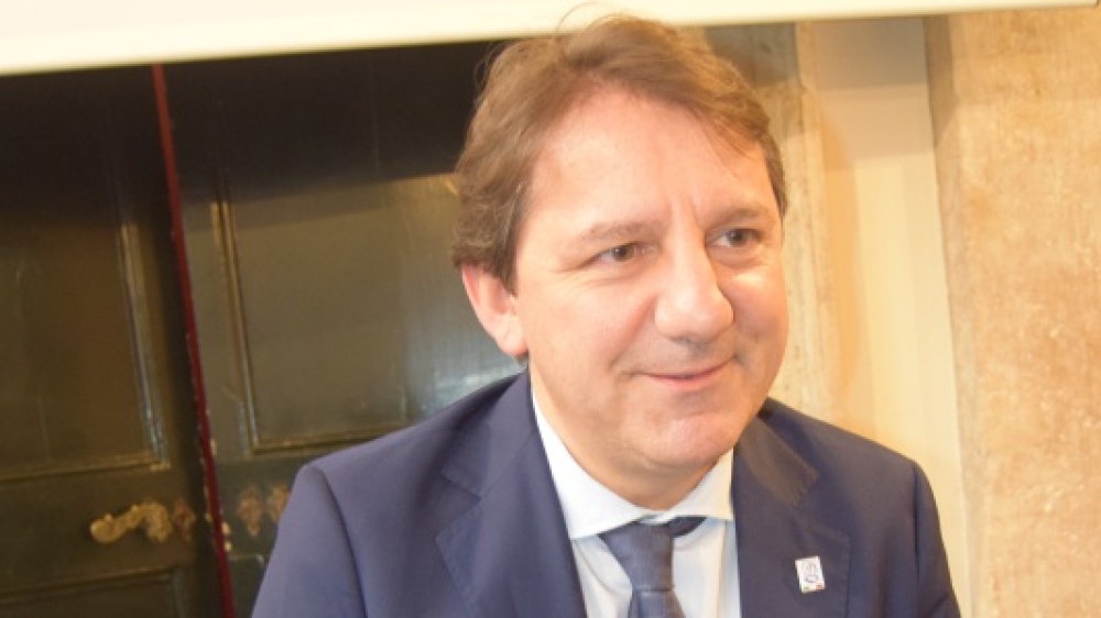 Il presidente INPS Pasquale Tridico a RTL 102.5:“Dobbiamo investire in settori ad alto contenuto tecnologico e puntare ad avere salari più alti, solo così possiamo avere lavori stabili”
