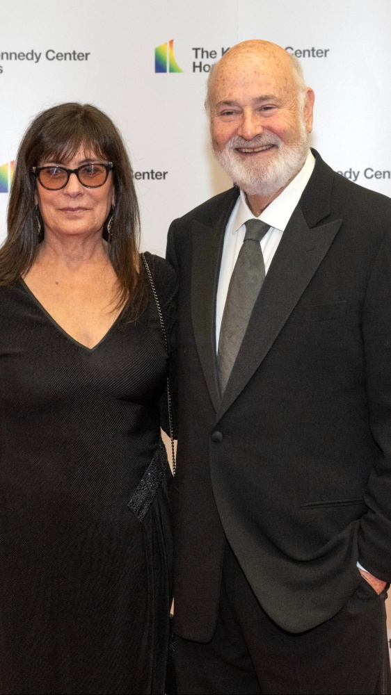 Il regista Rob Reiner e la moglie trovati morti a Los Angeles, indagini in corso