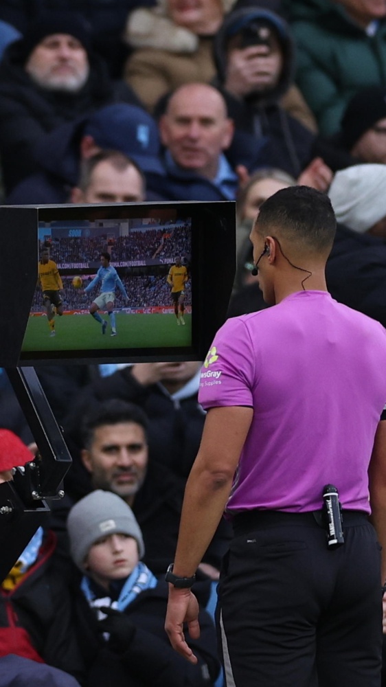 Il Var fai da te, in promozione abruzzese annullato un gol per un tocco di mano ripreso da un dirigente