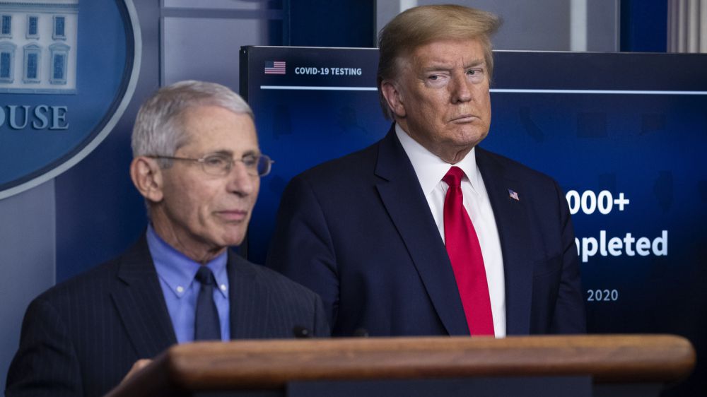 Il virologo americano Fauci contro il presidente  Trump, il coronavirus non è nato in un laboratorio cinese