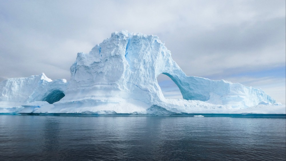 In Antartide il caldo record fa crollare una piattaforma di ghiaccio grande quasi come Roma