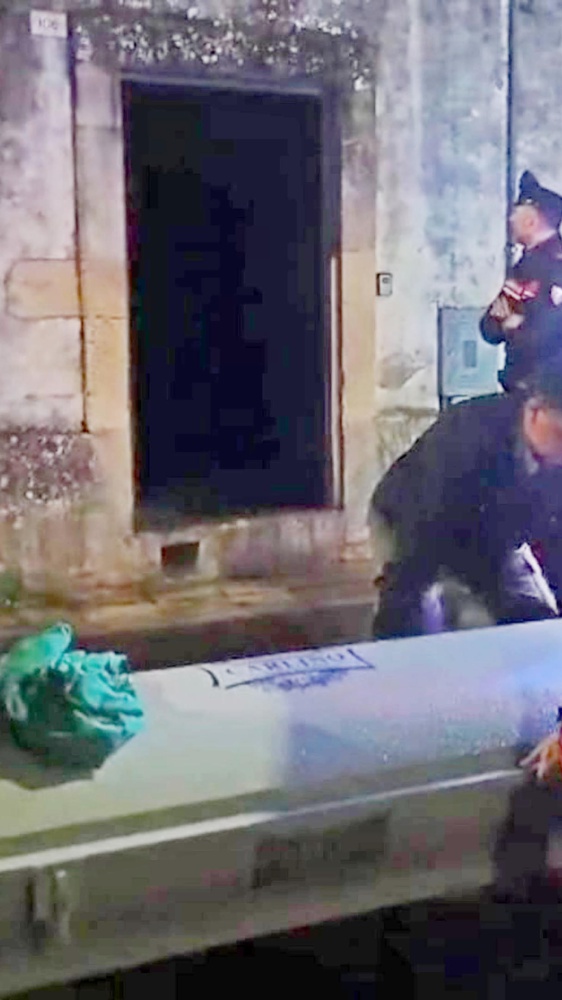 In provincia di Lecce omicidio - suicidio, una madre ha uciso il figlio di otto anni poi si è gettata nel fiume