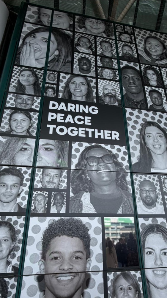 Inaugurata oggi all'aeroporto di Roma Fiumicino l'istallazione fotografica "DARING PEACE TOGETHER, FOR A FUTURE WITHOUT HATE"