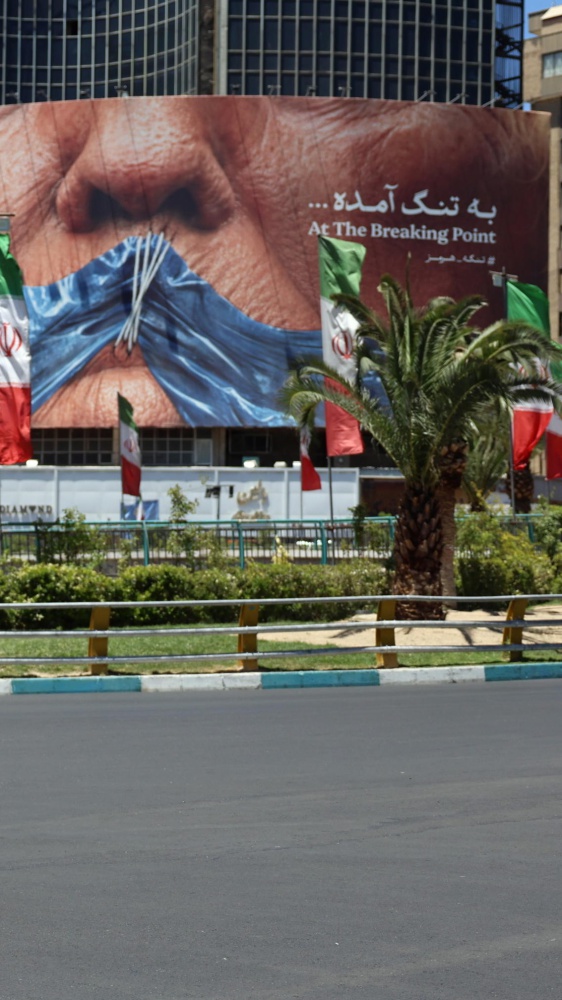 Iran e Usa, bozza di accordo su Hormuz: ritiro militare e nuovo assetto commerciale