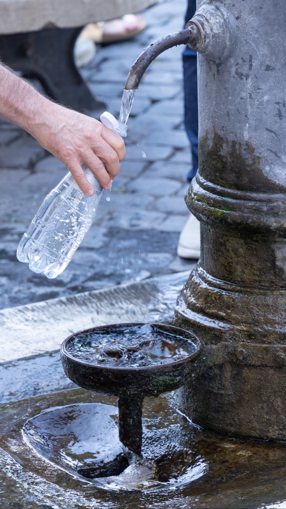 Italia nella morsa del caldo: domani allerta rossa in 13 città e temperature record attese nel weekend
