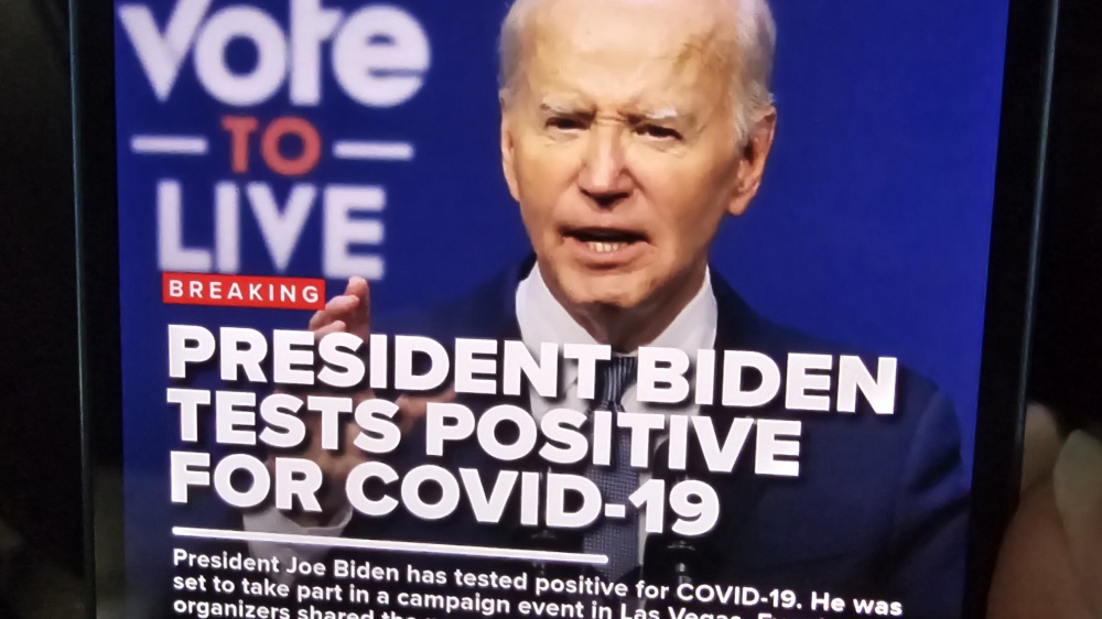 Joe Biden ha il Covid: la nuova tegola per il presidente degli Stati Uniti