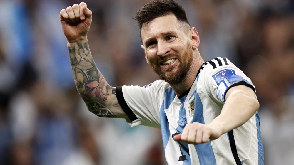 L'Argentina è campione del mondo, battuta la Francia ai rigori, Messi è il re ma Mbappè è un degno erede