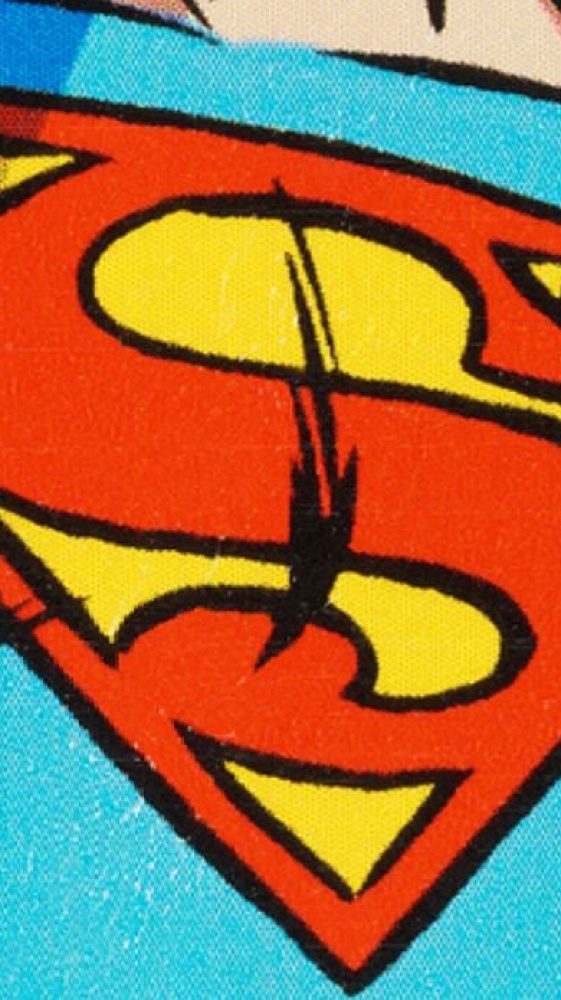 Superman parla salentino: il costume è stato disegnato da Christian Cordella. Ecco l'incredibile storia
